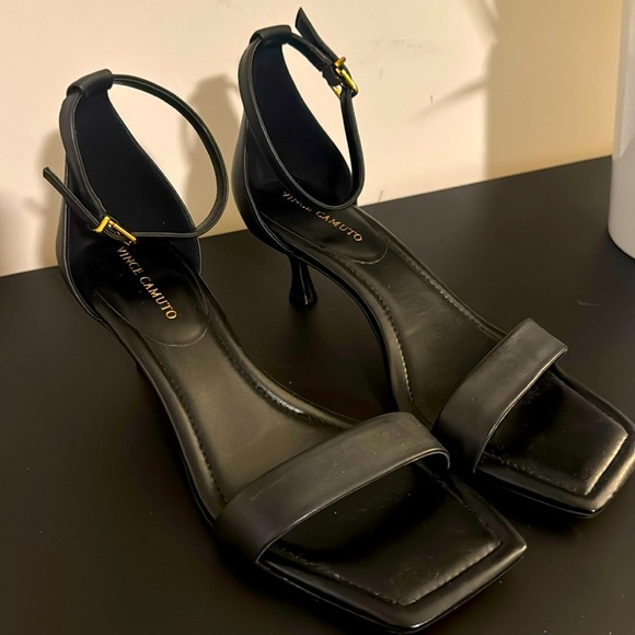 Vince Camuto Black Heels Size 7.5 - Picture 1 of 4